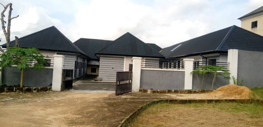 Blocks of 1 Bedroom Flat and Selfcon